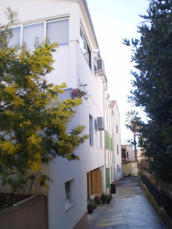 Apartments Kanajet Каштела Екстер'єр фото